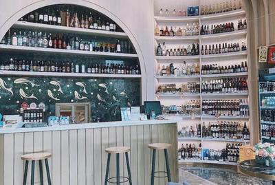 &ldquo;酒庫&rdquo;、&ldquo;酒窖&rdquo;業態走紅,高端玩家在微醺經濟里找到新賽道了